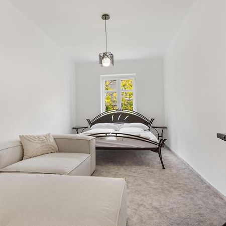 Apartamento Ah Luxury Old Town Bratislava Exterior foto